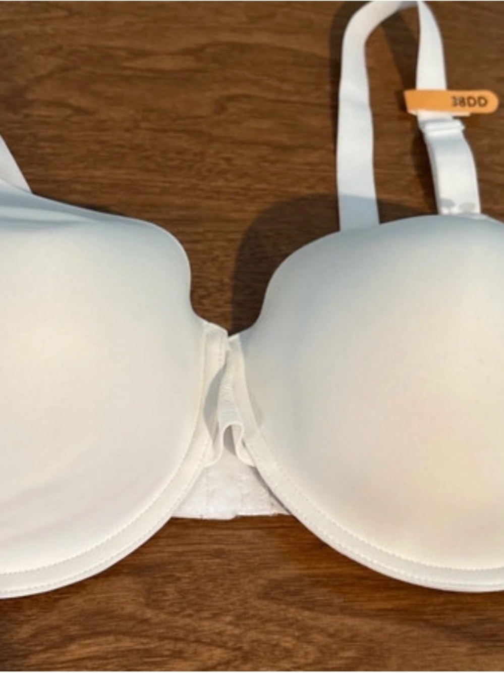 NWT Bali White T-Shirt Bra - Smooth Molded Cups size 38DD